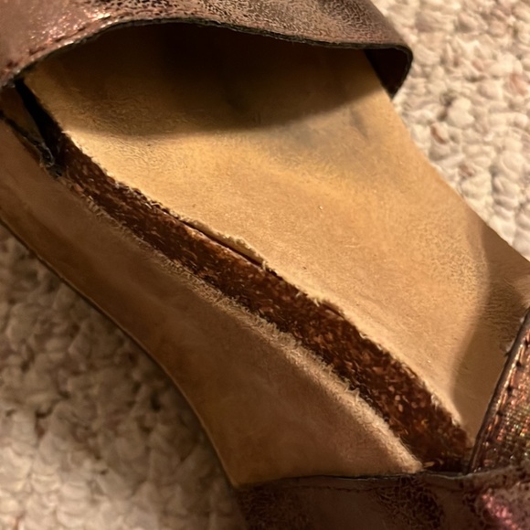 Pierre Dumas Wedges (Size 8 1/2) - Picture 13 of 13